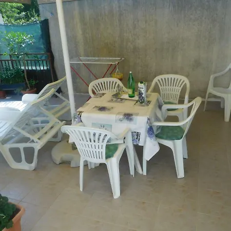 Artusi Apartamento *