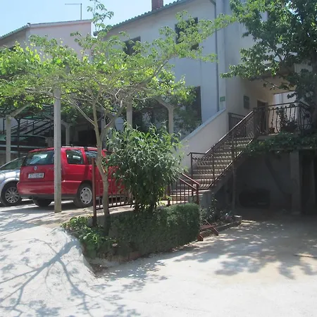 Artusi Apartment *