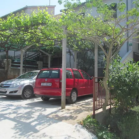Artusi *