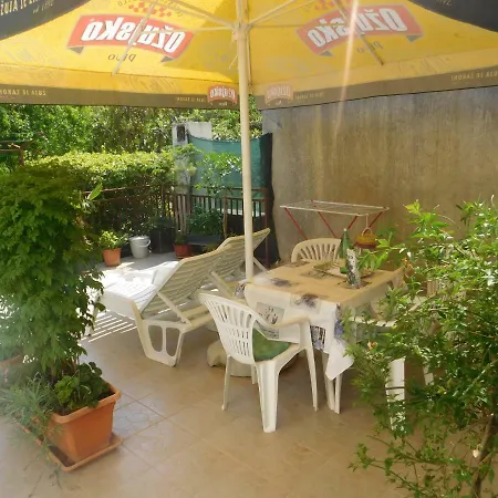 Artusi Apartment *